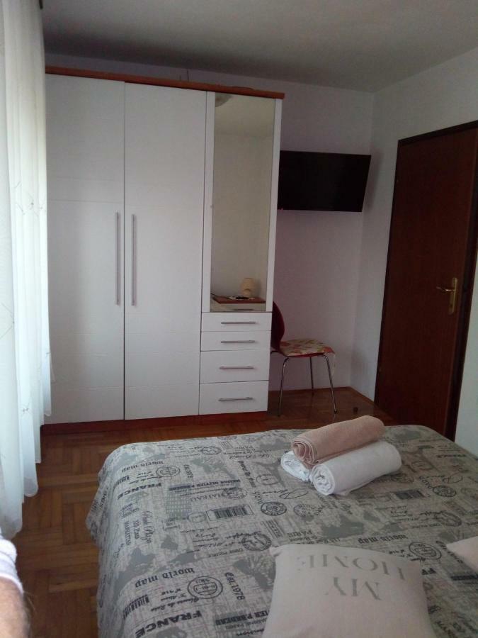 Apartments Jurisevic อูมัค ภายนอก รูปภาพ
